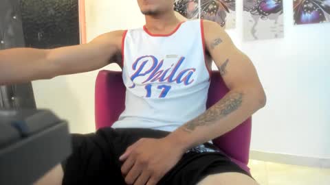 Snapshot of seanbigcock23 chatting on October 3, 2025, 1:13 am seanbigcock23 online show from October 3, 2025, 1:13 am