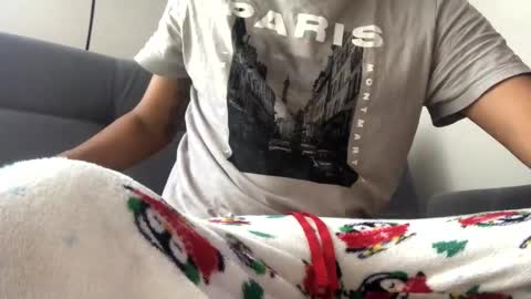 Snapshot of seanpablosanz chatting on December 9, 2024, 11:58 am Sean pablo Sanz online show from December 9, 2024, 11:58 am