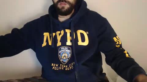 Snapshot of seanpablosanz chatting on March 9, 2025, 9:35 am Sean pablo Sanz online show from March 9, 2025, 9:35 am