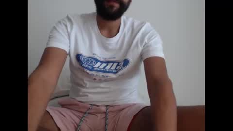 Snapshot of seanpablosanz chatting on March 12, 2025, 5:38 pm Sean pablo Sanz online show from March 12, 2025, 5:38 pm
