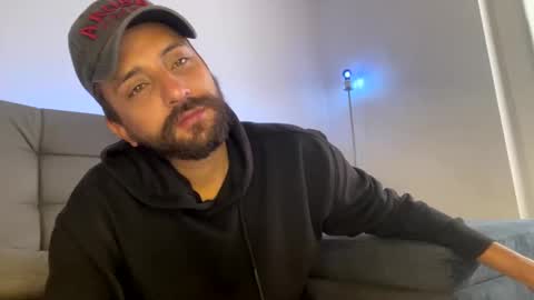 Snapshot of seanpablosanz chatting on September 17, 2025, 3:14 pm Sean pablo Sanz online show from September 17, 2025, 3:14 pm