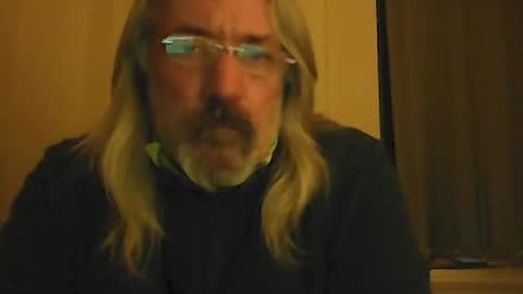 Snapshot of seantheflyer chatting on December 4, 2024, 12:08 am seantheflyer online show from December 4, 2024, 12:08 am