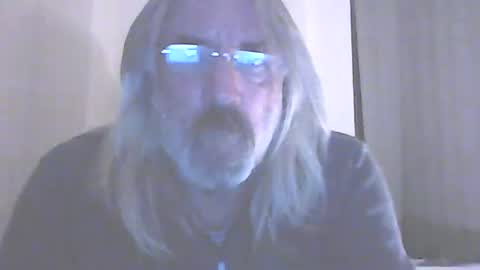 Snapshot of seantheflyer chatting on December 15, 2024, 1:46 am seantheflyer online show from December 15, 2024, 1:46 am