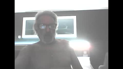 Snapshot of seantheflyer chatting on October 10, 2025, 3:38 am seantheflyer online show from October 10, 2025, 3:38 am