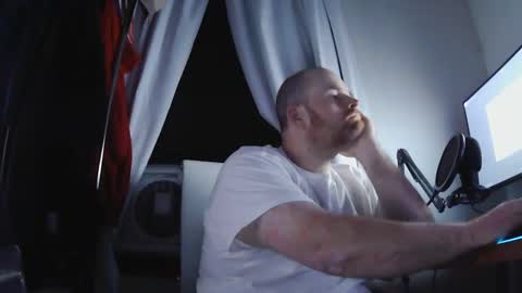 seanv26 online show from September 28, 2025, 1:55 am