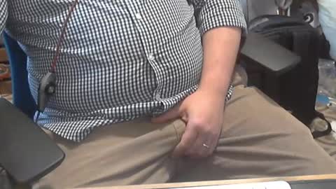 Snapshot of seathrough chatting on January 13, 2026, 2:55 pm Falco J online show from January 13, 2026, 2:55 pm