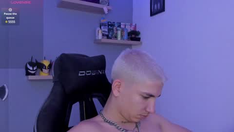 Sebastin online show from January 20, 2025, 7:04 pm