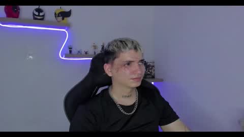 Sebastin online show from November 8, 2025, 5:07 am