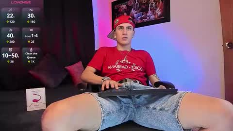 Sebastian online show from October 21, 2025, 11:33 am