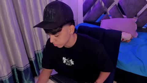 sebas_pretty7 online show from March 22, 2026, 1:36 pm