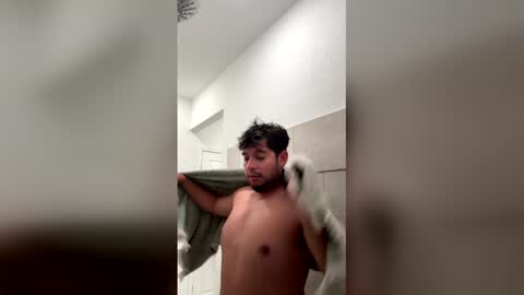 sebasbilbao7 online show from April 10, 2026, 4:06 am