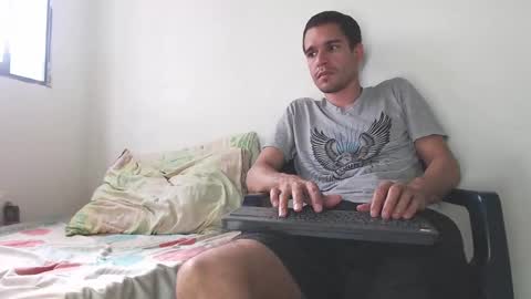 Snapshot of sebasslops chatting on February 24, 2025, 7:41 pm Sebas online show from February 24, 2025, 7:41 pm