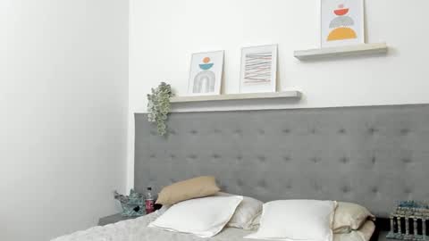 Snapshot of sebastamayo_ chatting on February 22, 2026, 8:02 am SEBAS online show from February 22, 2026, 8:02 am