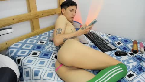 Snapshot of sebastian_0422 chatting on October 2, 2025, 2:24 pm sebastian 0422 online show from October 2, 2025, 2:24 pm