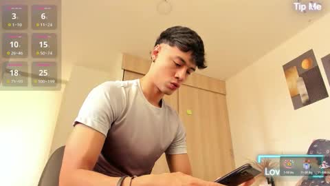 Snapshot of sebastian_dash chatting on November 30, 2025, 6:56 pm SEBAS online show from November 30, 2025, 6:56 pm