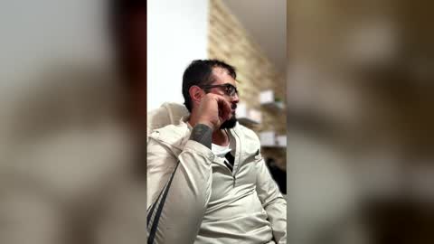 Snapshot of sebastian_ferreira chatting on January 8, 2026, 5:15 pm sebastian_ferreira online show from January 8, 2026, 5:15 pm