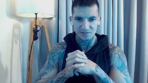 Sebastian online show from September 17, 2025, 9:05 pm