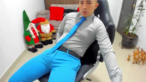 Snapshot of sebastian_oconnor77 chatting on January 2, 2025, 12:46 pm juan sebastian online show from January 2, 2025, 12:46 pm