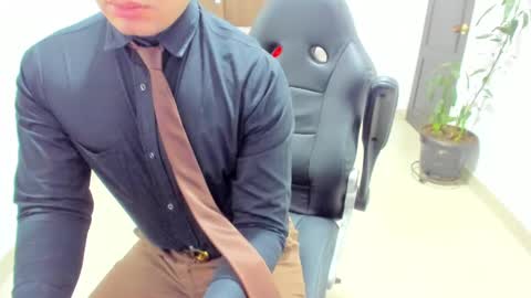 Snapshot of sebastian_oconnor77 chatting on January 16, 2025, 6:37 pm juan sebastian online show from January 16, 2025, 6:37 pm