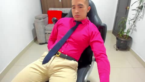 Snapshot of sebastian_oconnor77 chatting on January 17, 2025, 3:00 pm juan sebastian online show from January 17, 2025, 3:00 pm
