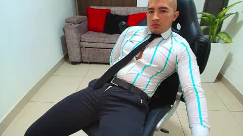 Snapshot of sebastian_oconnor77 chatting on February 23, 2025, 3:51 pm juan sebastian online show from February 23, 2025, 3:51 pm