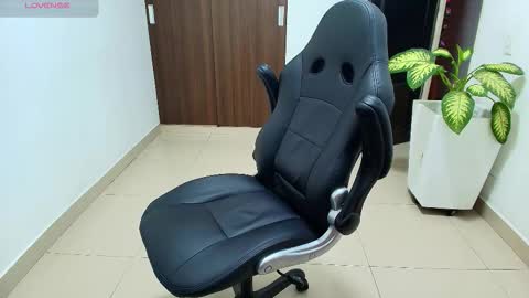 Snapshot of sebastian_oconnor77 chatting on November 5, 2025, 1:00 pm juan sebastian online show from November 5, 2025, 1:00 pm