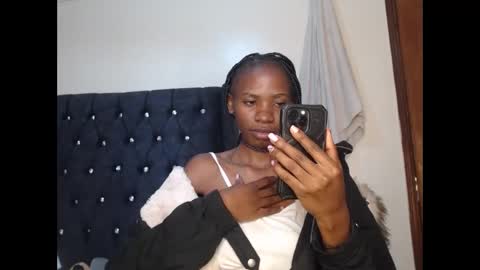 sebatrishaa online show from November 2, 2025, 11:45 am