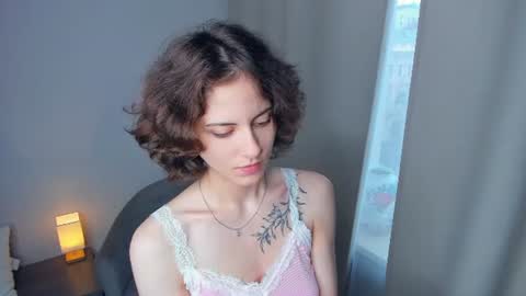 Mia online show from July 13, 2026, 5:32 am