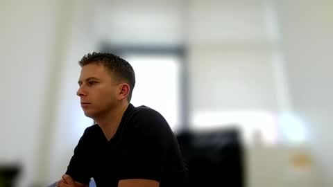 Snapshot of secretboy33 chatting on November 13, 2025, 12:04 pm Secretboy33 online show from November 13, 2025, 12:04 pm