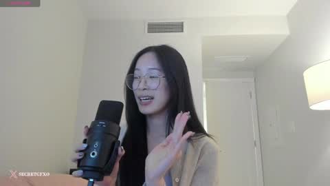 Angela online show from February 5, 2025, 8:21 am