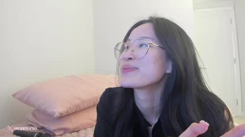 Angela online show from March 1, 2025, 10:02 am