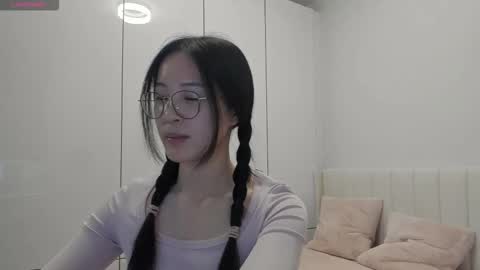 Angela online show from November 14, 2025, 1:04 am