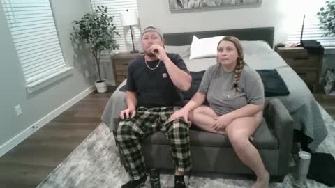 Snapshot of secretlyseductive9399 chatting on December 14, 2024, 5:40 am secretlyseductive9399 online show from December 14, 2024, 5:40 am