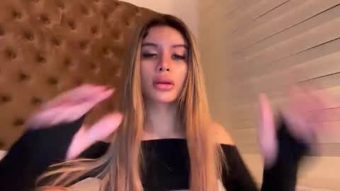 Snapshot of secrets_bae chatting on October 13, 2025, 7:36 pm secrets_bae online show from October 13, 2025, 7:36 pm