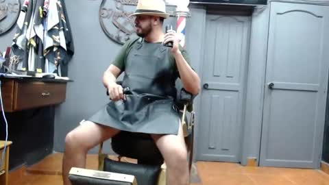 Snapshot of secrets_of_the_barber chatting on March 8, 2025, 4:23 am the Barber online show from March 8, 2025, 4:23 am