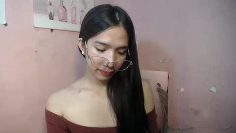 JUST CALL ME ABIA  online show from November 20, 2025, 2:39 pm