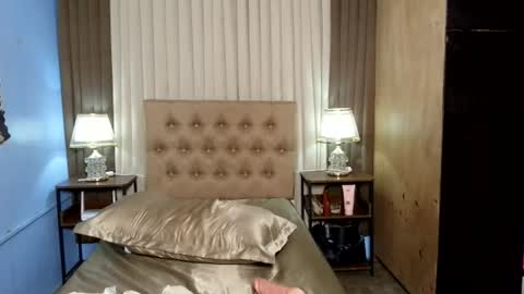 Snapshot of seductive_astrid chatting on July 14, 2026, 10:21 am seductive_astrid online show from July 14, 2026, 10:21 am