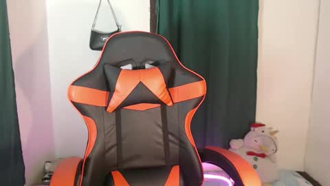 just call me baby online show from November 10, 2025, 4:44 am