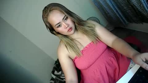 Snapshot of seductive_elvz chatting on October 31, 2025, 3:35 pm seductive_elvz online show from October 31, 2025, 3:35 pm