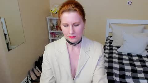 seductive_foxy_ online show from November 21, 2025, 9:41 am