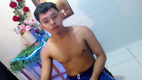 Snapshot of seductive_maxxx chatting on May 30, 2026, 8:17 pm Max online show from May 30, 2026, 8:17 pm