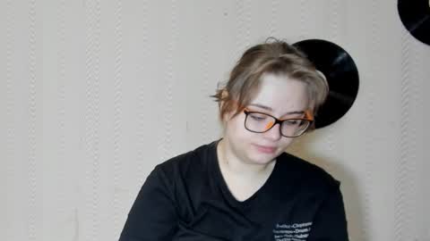 Snapshot of seductive_she_wolf chatting on February 23, 2026, 5:21 pm seductive_she_wolf online show from February 23, 2026, 5:21 pm