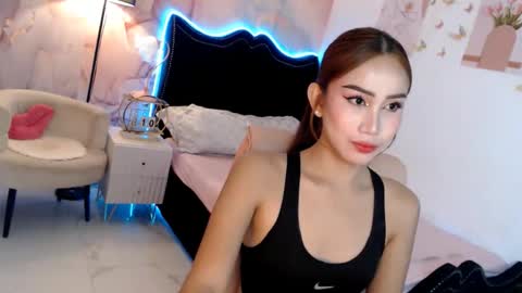 Vanessa online show from September 9, 2025, 6:40 pm