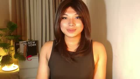 Deluxe online show from October 21, 2025, 6:30 pm