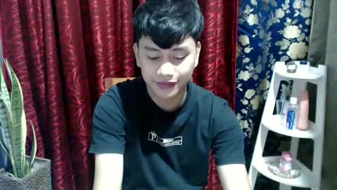 Snapshot of seductivee_bigcock chatting on March 10, 2026, 9:36 am John online show from March 10, 2026, 9:36 am