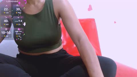 Estefany online show from November 8, 2025, 5:29 am