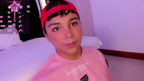 Snapshot of seductivo_jr chatting on February 20, 2025, 5:44 am seductivo online show from February 20, 2025, 5:44 am
