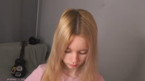 Snapshot of seebunny chatting on June 20, 2026, 5:27 pm See Its honey bunny im Lana online show from June 20, 2026, 5:27 pm