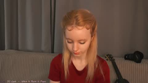 Snapshot of seebunny chatting on July 19, 2026, 4:54 pm See Its honey bunny im Lana online show from July 19, 2026, 4:54 pm