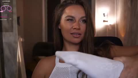 Snapshot of seemysoul chatting on November 15, 2025, 4:03 pm seemysoul online show from November 15, 2025, 4:03 pm